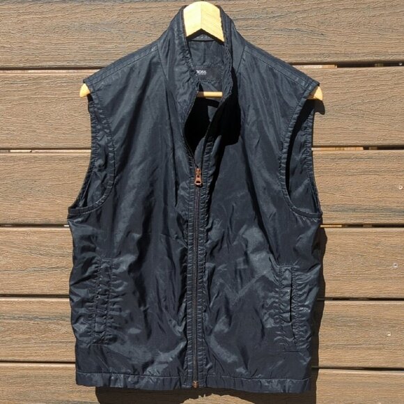 Hugo Boss Golf Black Vest with High Collar - Size Medium In Good Condition - Picture 1 of 7